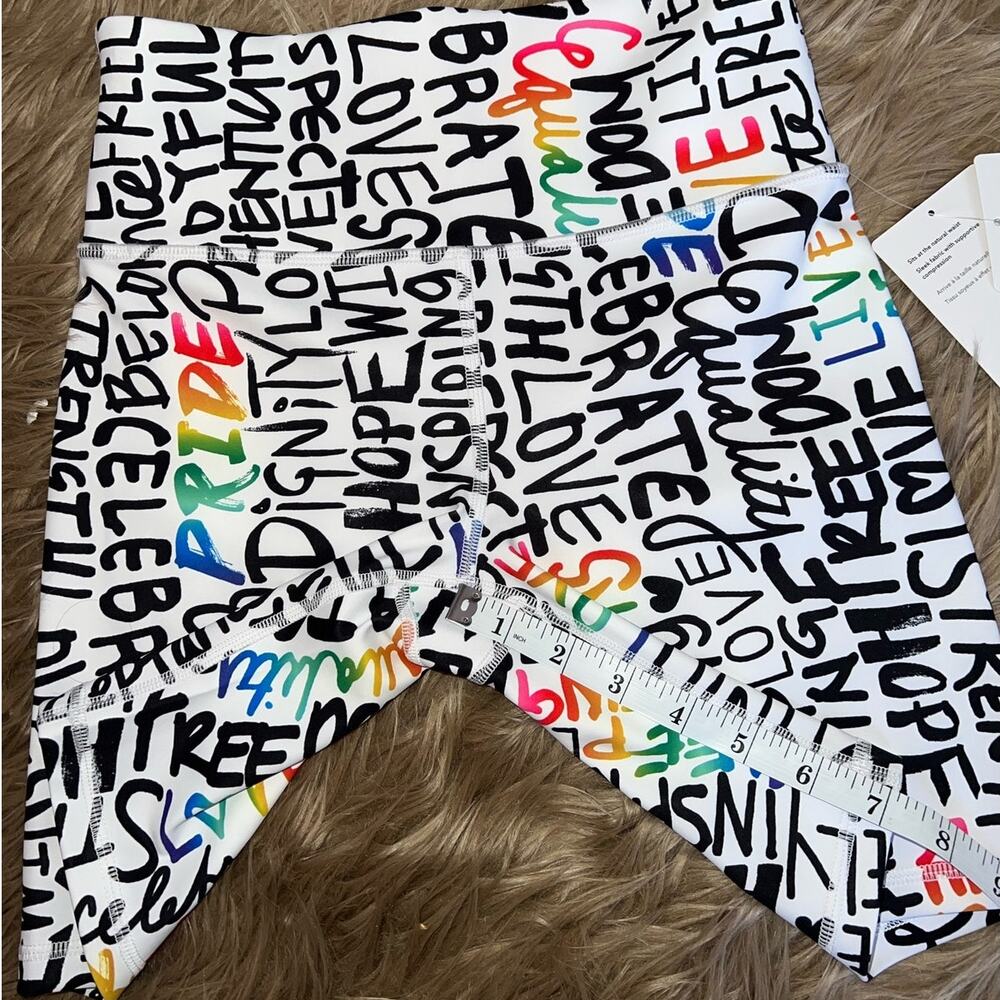 New Athleta Women's Pride High Waisted Elation Train Shorts size S - Picture 6 of 8